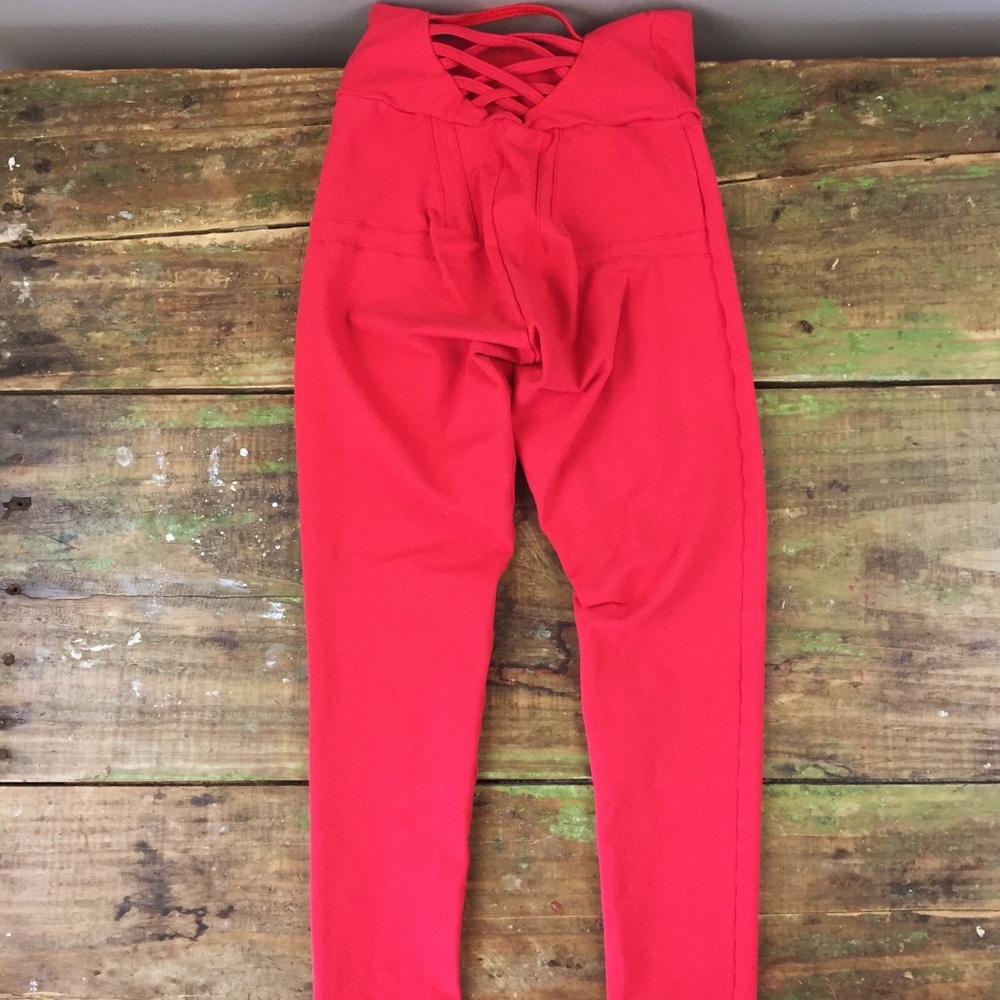 S Red lace up high waisted Acaiberry leggings  F20
